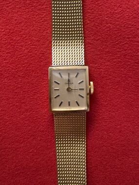 Omega Women's Gold Manual Mesh Bracelet Watch with Square Dial